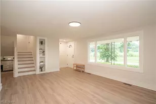 5550 Easton St, Louisville, OH 44641 - Photo 2