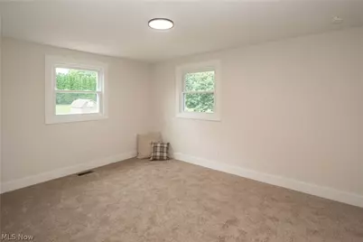 5550 Easton Street, Louisville, OH 44641 - Photo 14