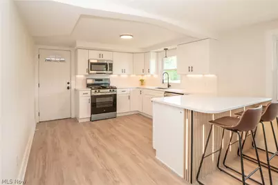 5550 Easton Street, Louisville, OH 44641 - Photo 6