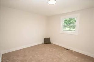 5550 Easton St, Louisville, OH 44641 - Photo 16