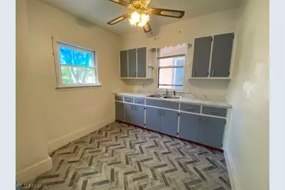 846 Clark Street, Akron, OH 44306 - Photo 10