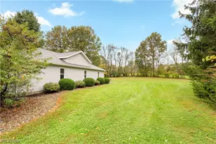 545 E Maple St, Hartville, OH 44632 - Photo 42