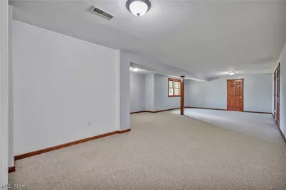 545 E Maple Street, Hartville, OH 44632 - Photo 26