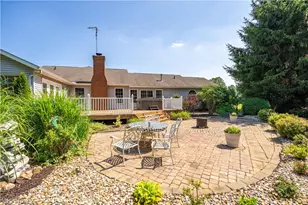 545 E Maple St, Hartville, OH 44632 - Photo 28