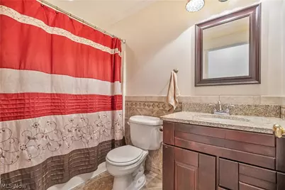 545 E Maple Street, Hartville, OH 44632 - Photo 24