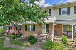 2034 Carlile Dr, Uniontown, OH 44685 - Photo 2