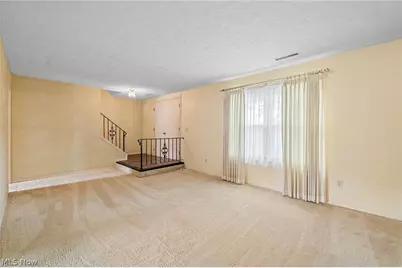 2034 Carlile Drive, Uniontown, OH 44685 - Photo 18