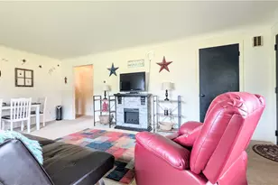 1099 Lake Rd, Conneaut, OH 44030 - Photo 10