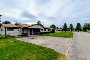 1099 Lake Rd, Conneaut, OH 44030 - Photo 34
