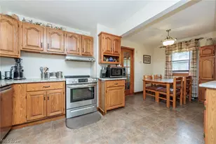2774 W Royalton Rd, Grandview Heights, OH 44147 - Photo 10