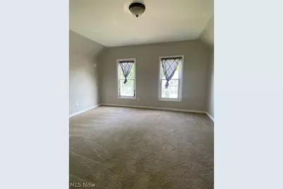 375 Lillian Street, Akron, OH 44307 - Photo 8