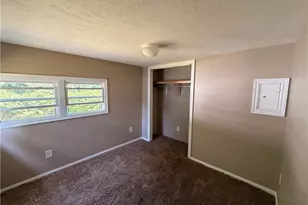 245 & 249 Henderson St, Barnesville, OH 43713 - Photo 8