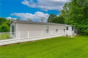 12710 Lisbon Street SE, Paris, OH 44669 - Photo 2