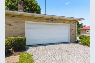 4775 Erie Avenue SW, Navarre, OH 44662 - Photo 6