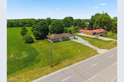 4775 Erie Avenue SW, Navarre, OH 44662 - Photo 4