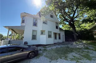 1076 Ackley St, Akron, OH 44306 - Photo 10