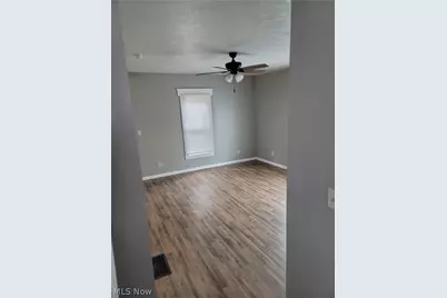 140 7th Street NW, Barberton, OH 44203 - Photo 18