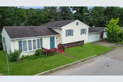 800 Labelle Street, Brilliant, OH 43910 - Photo 1