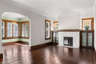 1223 N Howard Street, Akron, OH 44310 - Photo 6