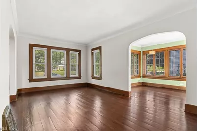 1223 N Howard Street, Akron, OH 44310 - Photo 8
