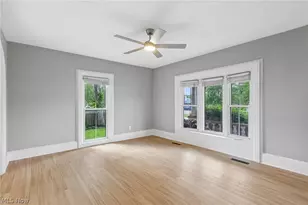 26 E Ashtabula St, Jefferson, OH 44047 - Photo 8