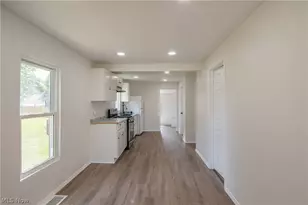 817 Halter Ct NW, Canton, OH 44708 - Photo 6