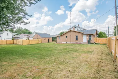 817 Halter Court NW, Canton, OH 44708 - Photo 24