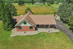 17654 Lois Way, Doylestown, OH 44230 - Photo 2