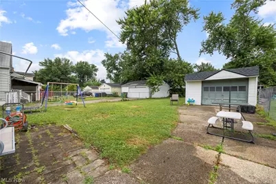 18318 Homeway Road, Loveland, OH 44135 - Photo 4