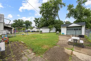 18318 Homeway Rd, Loveland, OH 44135 - Photo 4