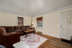 18318 Homeway Rd, Loveland, OH 44135 - Photo 16