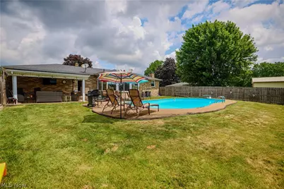 5244 Oakridge Drive, Louisville, OH 44641 - Photo 10