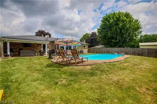 5244 Oakridge Dr, Louisville, OH 44641 - Photo 10