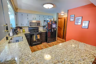 5244 Oakridge Drive, Louisville, OH 44641 - Photo 36