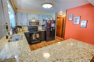5244 Oakridge Dr, Louisville, OH 44641 - Photo 36