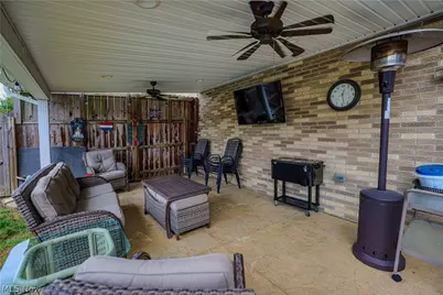 5244 Oakridge Drive, Louisville, OH 44641 - Photo 4