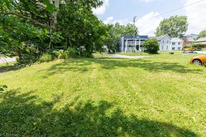 443 Spicer Street, Akron, OH 44311 - Photo 2