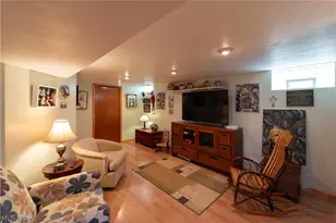 1349 Brookwood Dr, Mogadore, OH 44260 - Photo 34