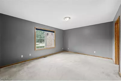 344 Greenbriar Drive, Ravenna, OH 44266 - Photo 12