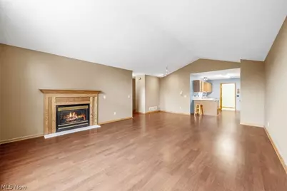 344 Greenbriar Drive, Ravenna, OH 44266 - Photo 6