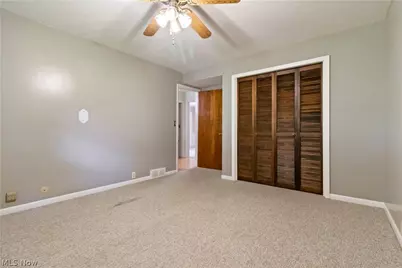 253 Harbel Drive, St Clairsville, OH 43950 - Photo 22
