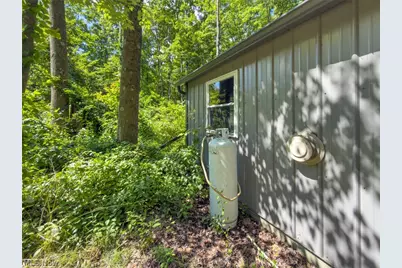 6985 Brush Run Road, Cambridge, OH 43725 - Photo 20