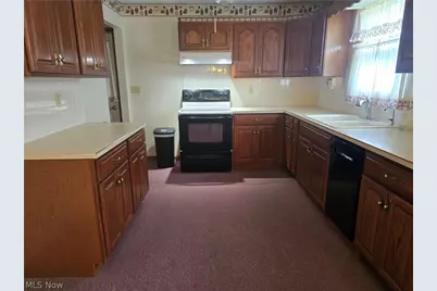 1921 Adams Street, Coshocton, OH 43812 - Photo 8