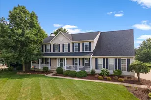 4712 Churchill Dr, Avon, OH 44011 - Photo 2