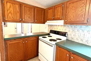 701 N Main St, Wellington, OH 44090 - Photo 6