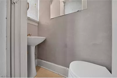 703 Main Street, Conneaut, OH 44030 - Photo 12