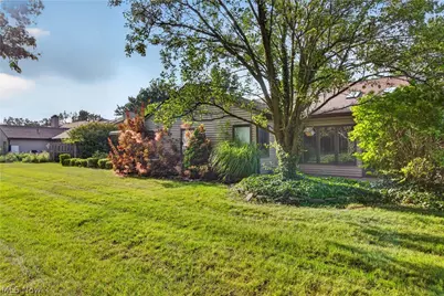 5242 Parkhurst Drive, Sheffield Village, OH 44054 - Photo 38