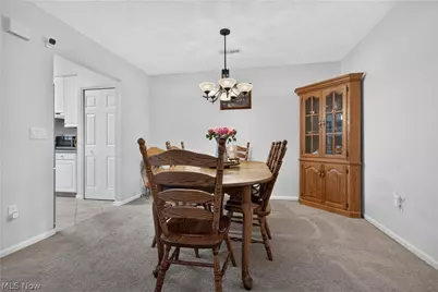 5242 Parkhurst Drive, Sheffield Village, OH 44054 - Photo 8