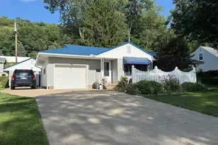 902 Highland Blvd, Coshocton, OH 43812 - Photo 6