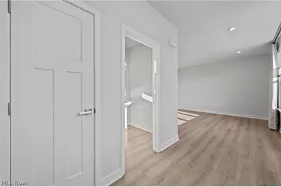 1377 Chateau Place, Avon, OH 44011 - Photo 20